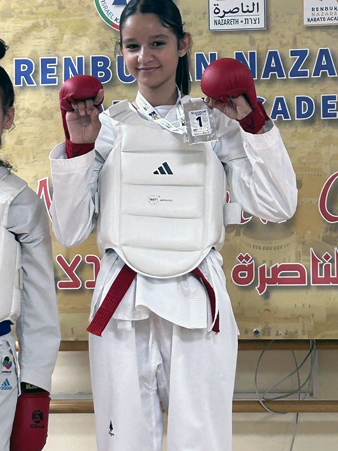 مدرسة حسني عرار للكراتيه وفنون القتال تتألق في بطولة كأس الناصرة القطرية 2025